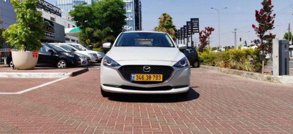 ⁦מאזדה 2 Dynamic שנת 2023⁩ – תמונה ⁦4⁩