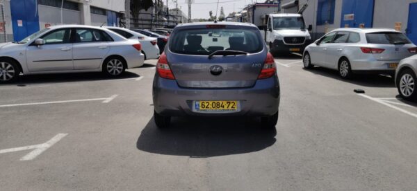 ⁦יונדאי i10 שנת 2010⁩ – תמונה ⁦8⁩