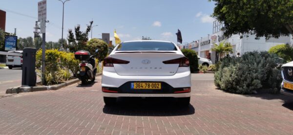 ⁦יונדאי אלנטרה 2021⁩ – תמונה ⁦4⁩